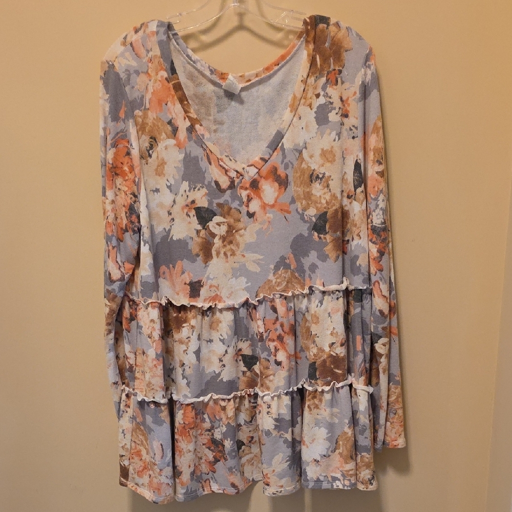 Floral V-Neck Ruffle Women's Top - Picture 2 of 5